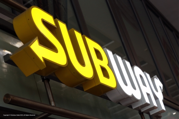 SUBWAY - Profil 4 Leuchtbuchstaben 1 Schilder Macher - SUBWAY Leuchtbuchstaben Profil4